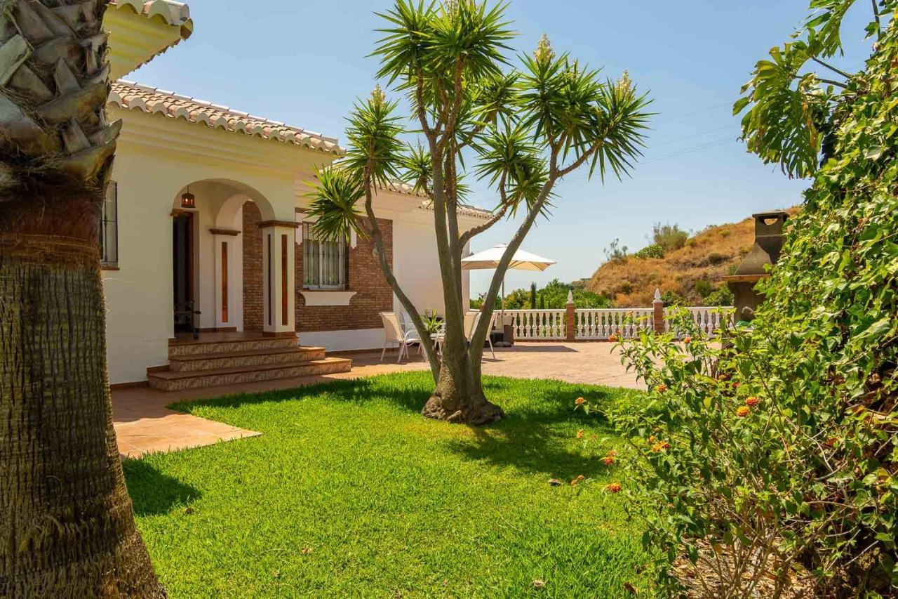 Villa Andalucia: Cerca De Todo, Intimidad Y Espacio Nerja Exterior photo